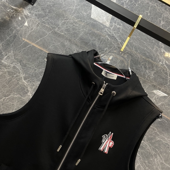 MONCLER stand-up collar cardigan vest - Picture 5 of 9